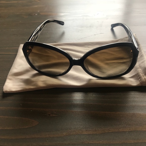 Sunglasses - Picture 2 of 3